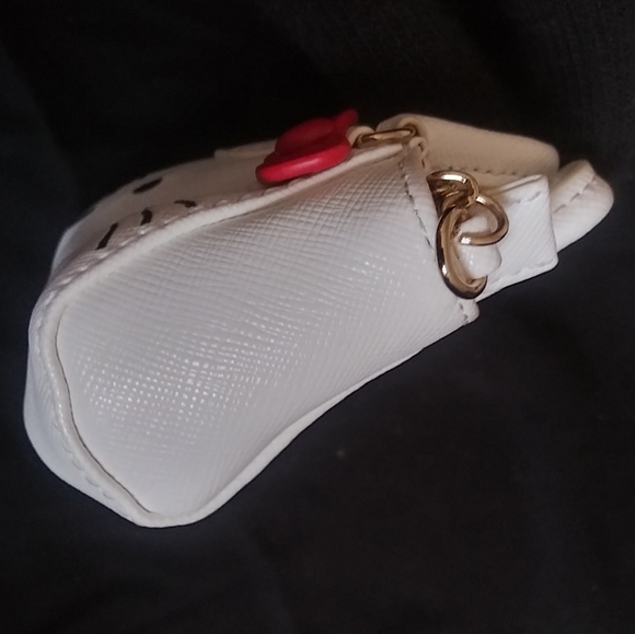 Samantha Thavasa Vega x Hello Kitty Azayle Sanrio Azel charm leather mini bag - Picture 3 of 8